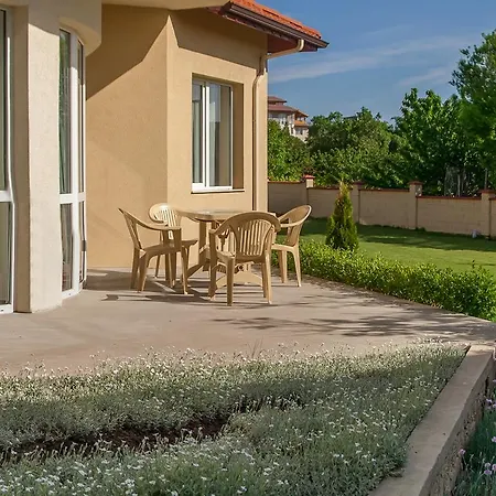 Complex Pika Konukevi