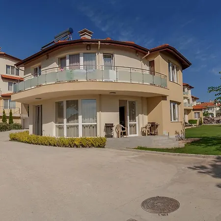 Konukevi Complex Pika