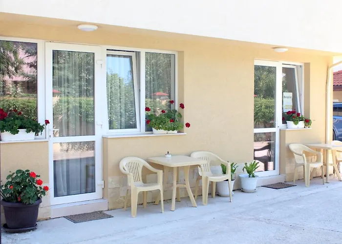 Complex Pika Casa de hóspedes Golden Sands